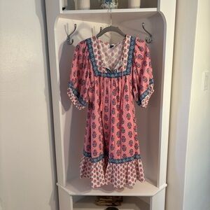 Old navy short full flowing pink and blue dress size Medium